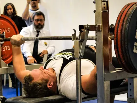 Floor Press - Bygg tricepsstyrka & förbättra bänkpressen