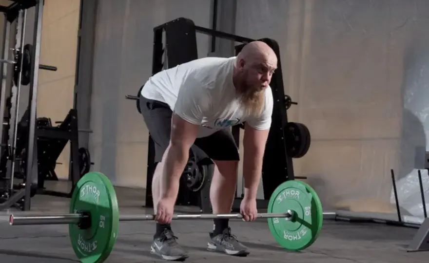 Raka marklyft - Bygg styrka i hamstrings och säte rätt