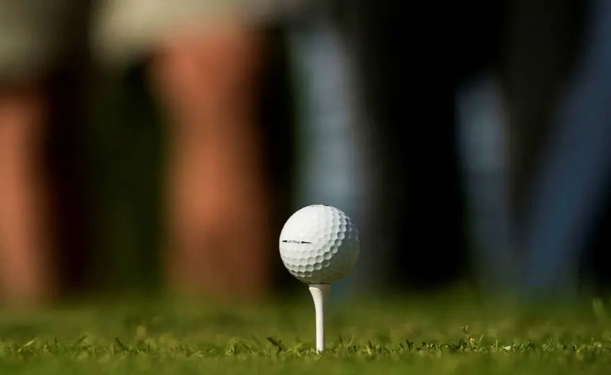 Golfboll i huvudet - Symtom, vård och när du kan spela igen
