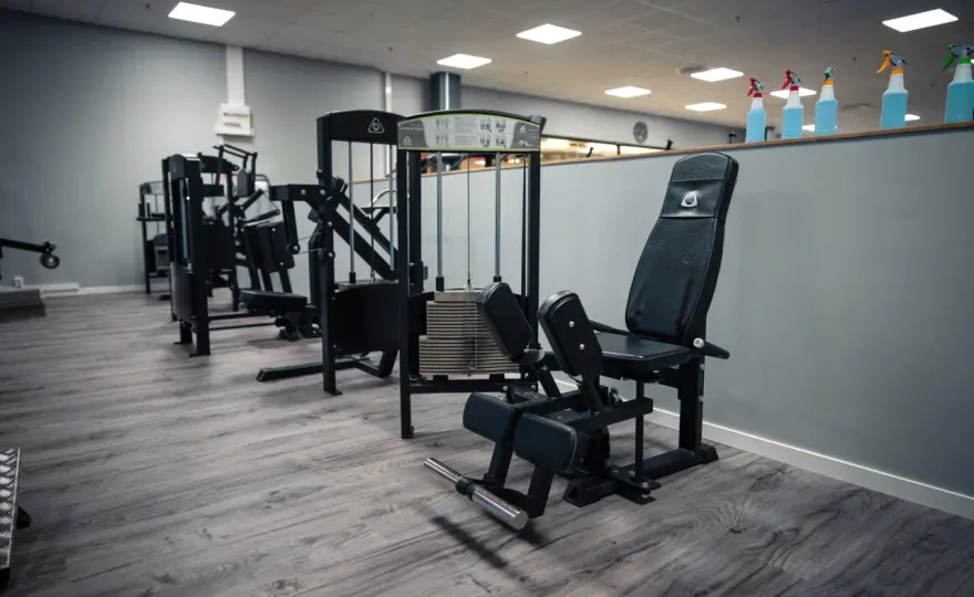 Adductor maskin: Så tränar du insida lår effektivt & säkert